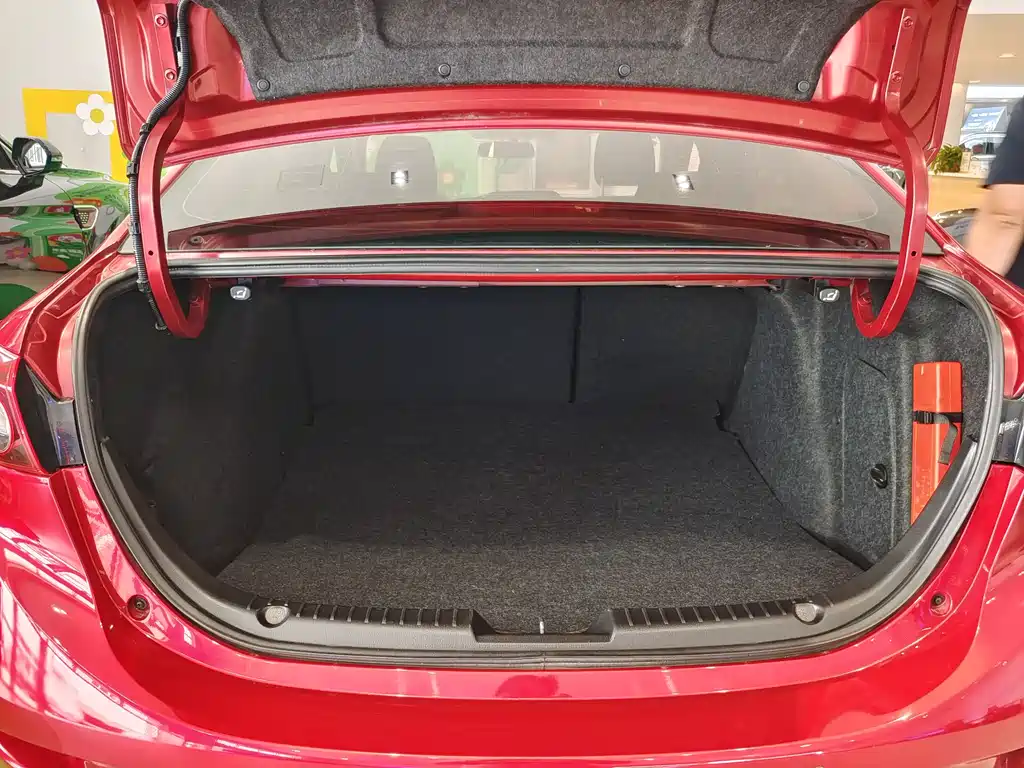 Mazda 3 Axela 2015 — фото 10