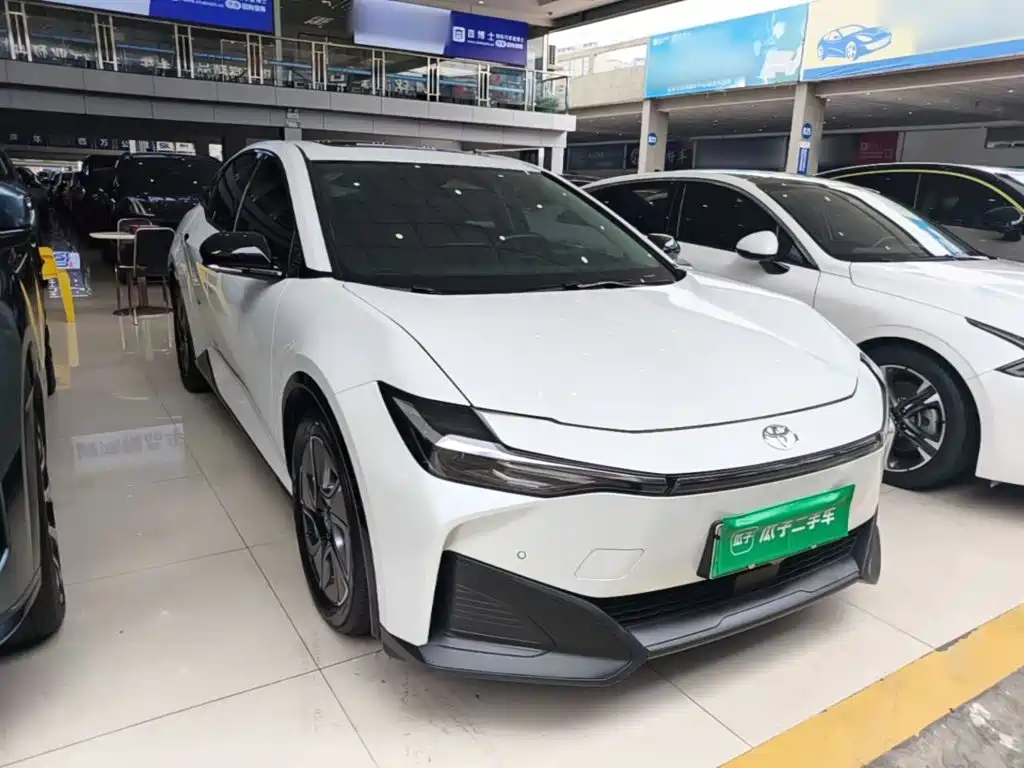 Toyota bZ3 2024