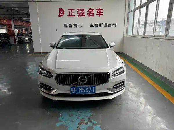Volvo S90 2019
