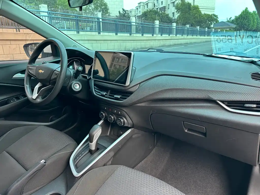 Chevrolet Cavalier 2020 — фото 12