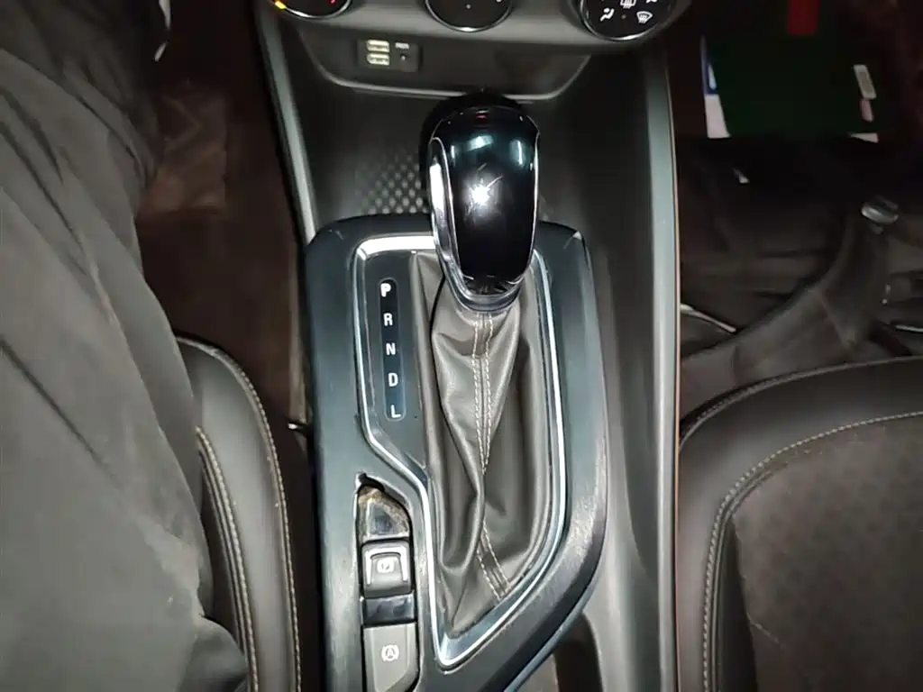 Buick Verano 2022 — фото 10