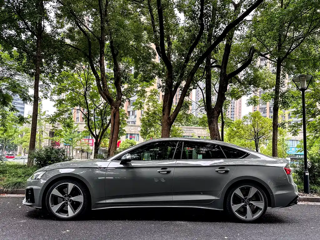Audi S5 2023