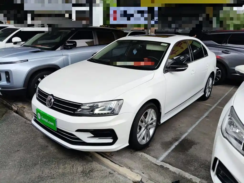 Volkswagen Sagitar 2018