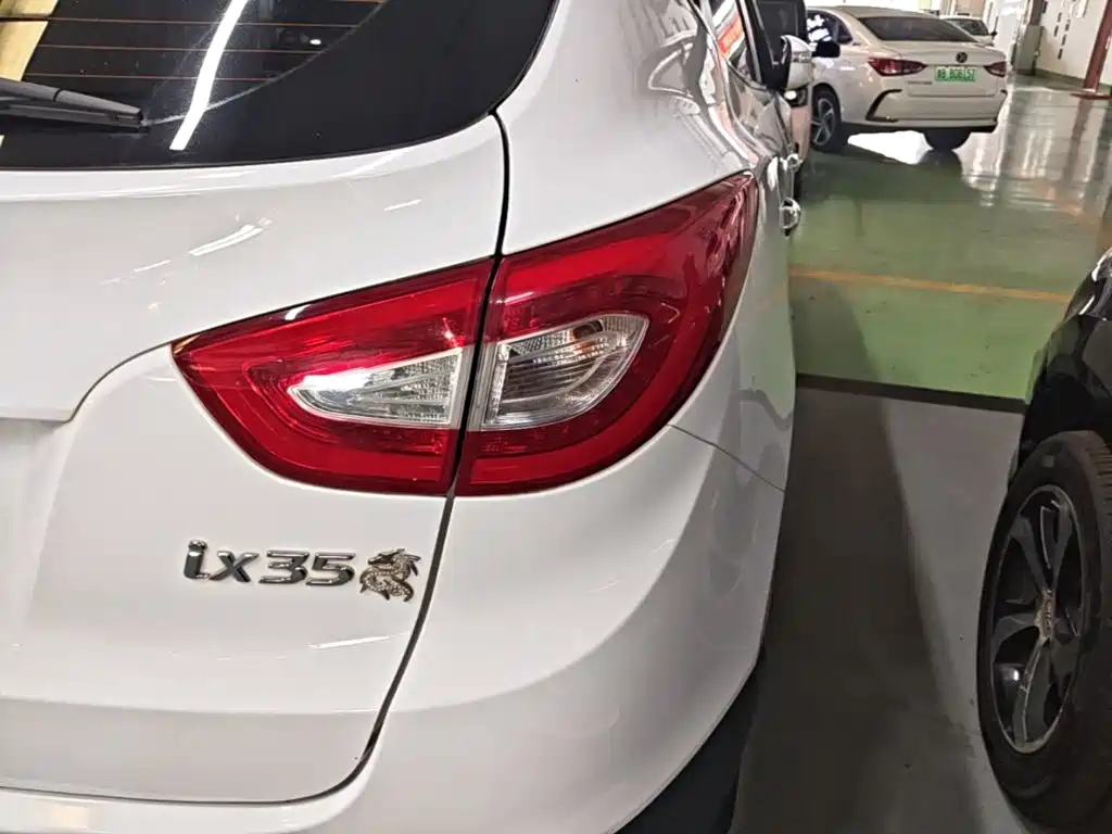 Hyundai ix35 2015 — фото 8