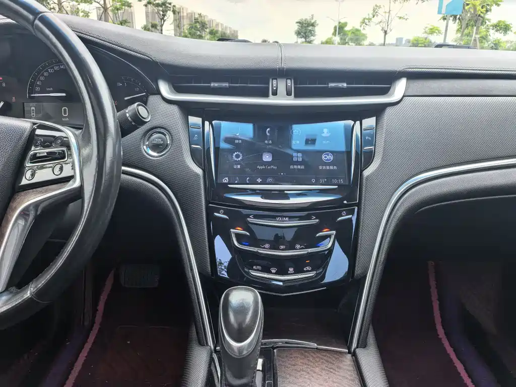 Cadillac XTS 2018 — фото 11