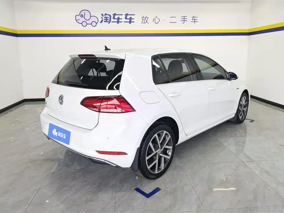 Volkswagen Golf 2020