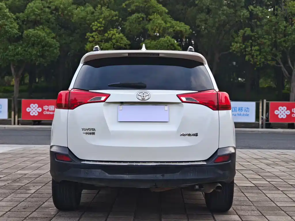 Toyota RAV4 2016