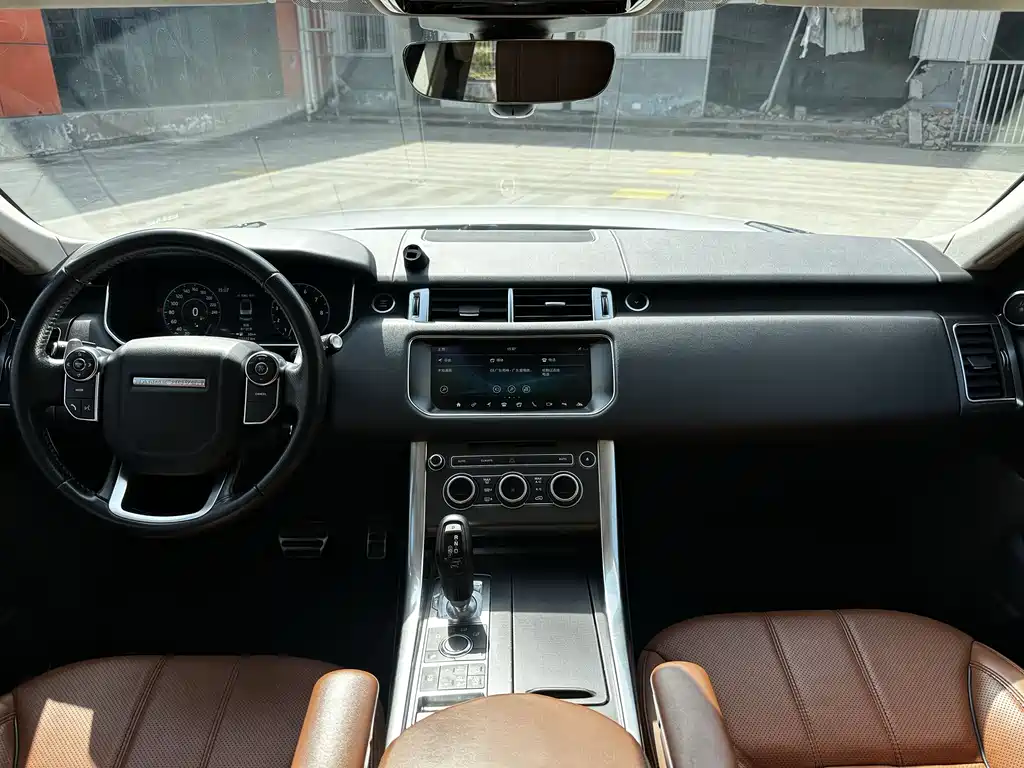 Land Rover Sport 2018 — фото 10