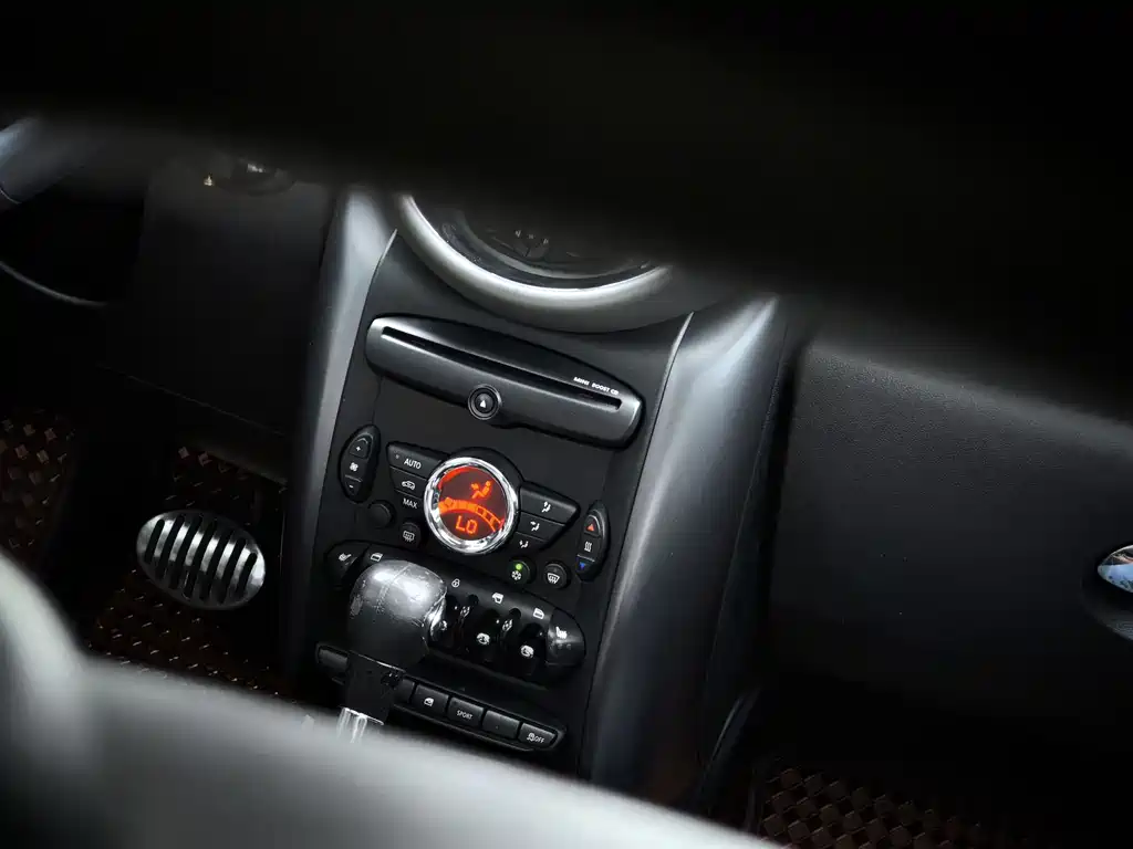 MINI Countryman 2012 — фото 14