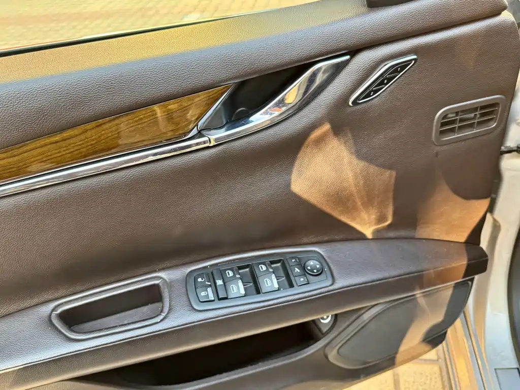 Maserati Quattroporte 2014 — фото 18
