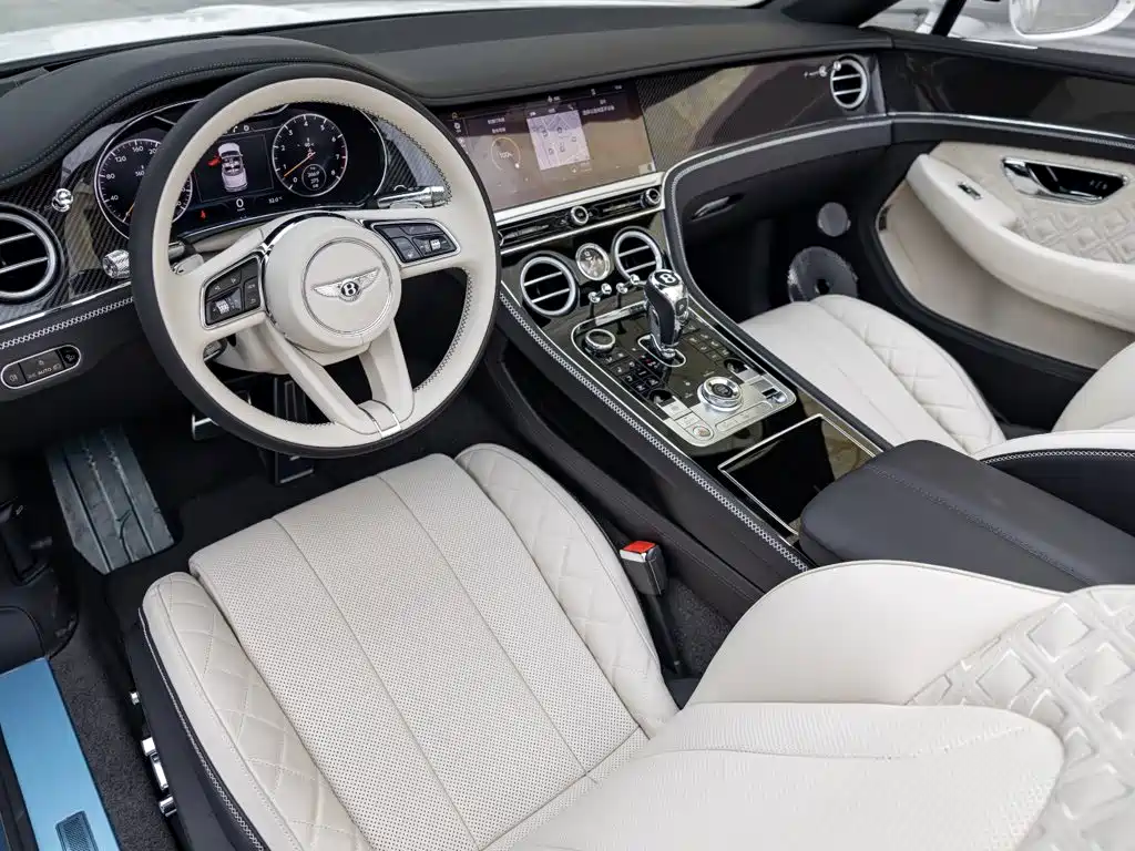Bentley Continental 2022 — фото 10