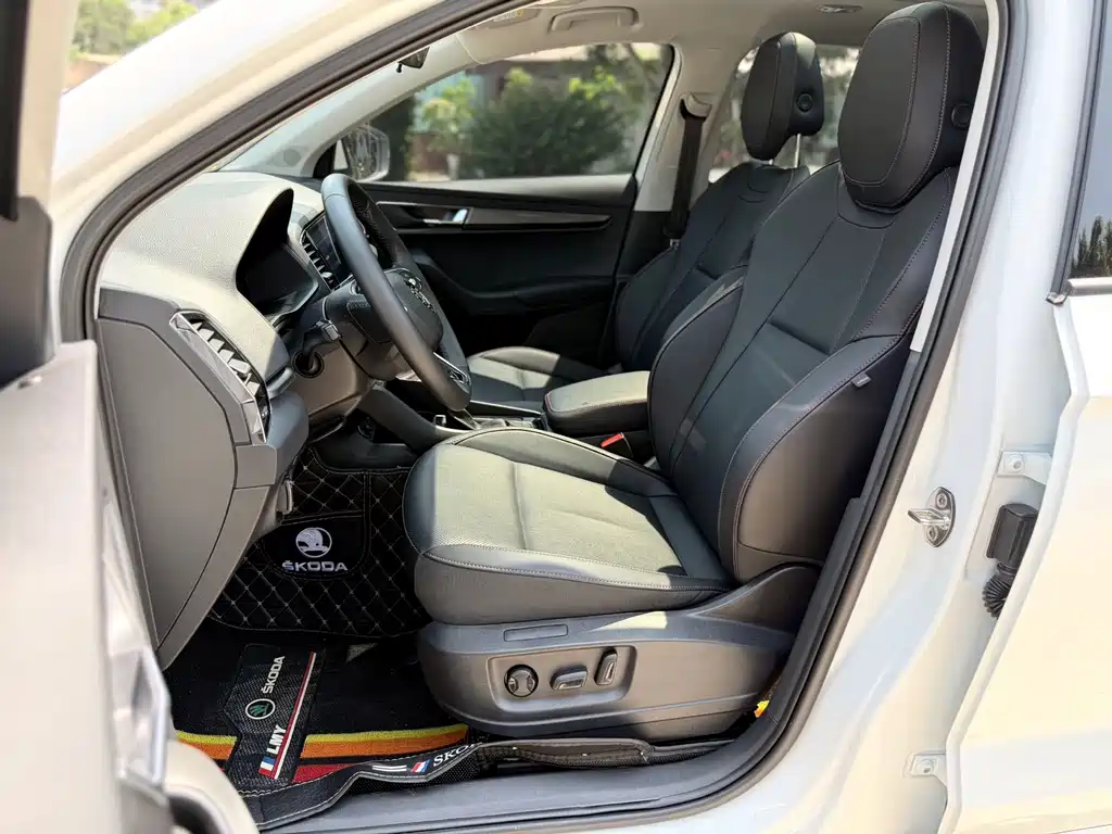 Skoda Karoq 2023 — фото 16
