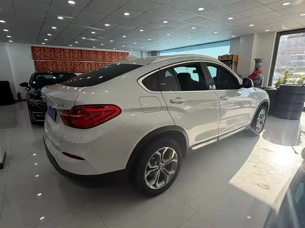 BMW X4 2016 — фото 8