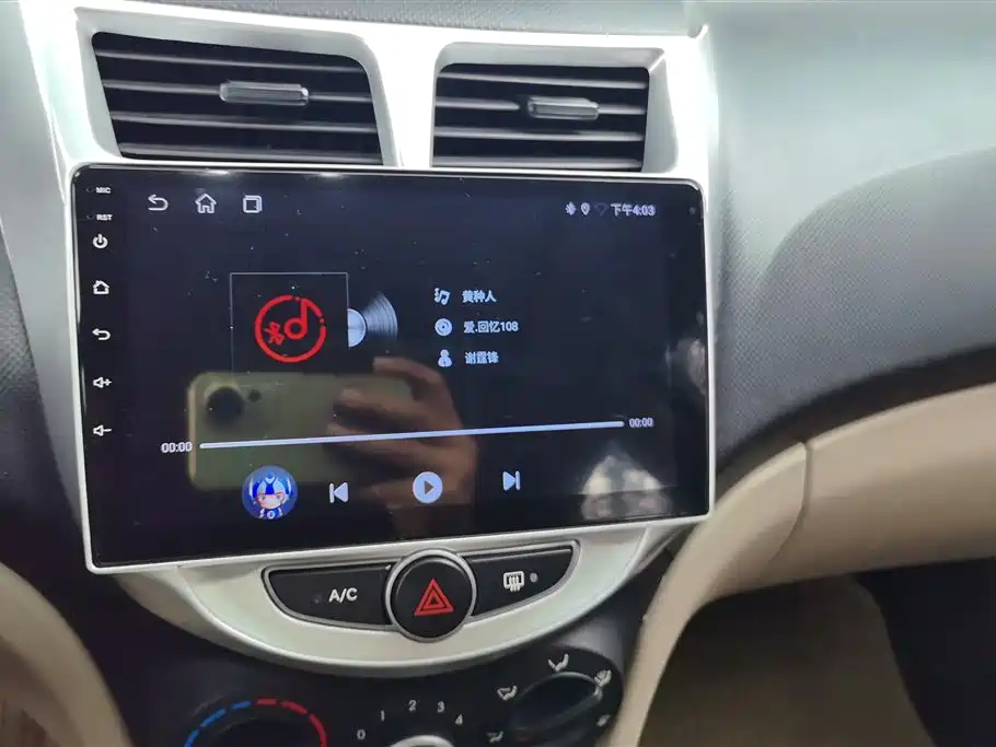 Hyundai Verna 2015 — фото 13
