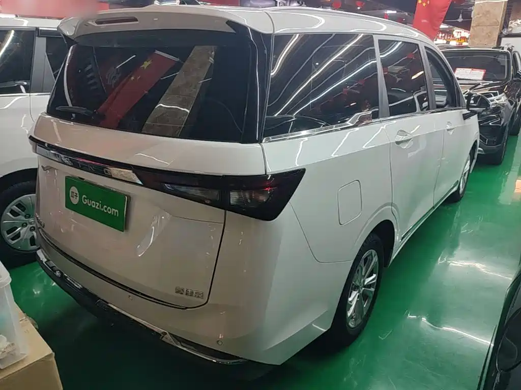 Wuling Jiachen 2022