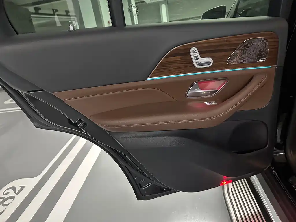 Mercedes-Benz GLE 2025 — фото 17