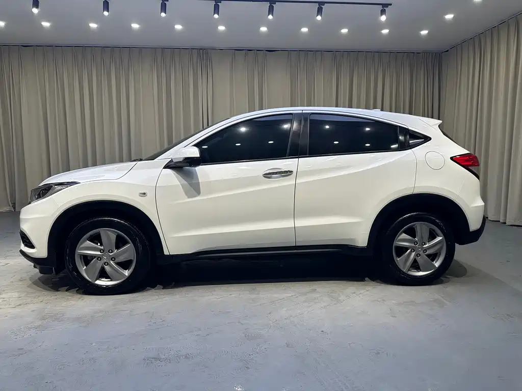 Honda Vezel 2022 — фото 4