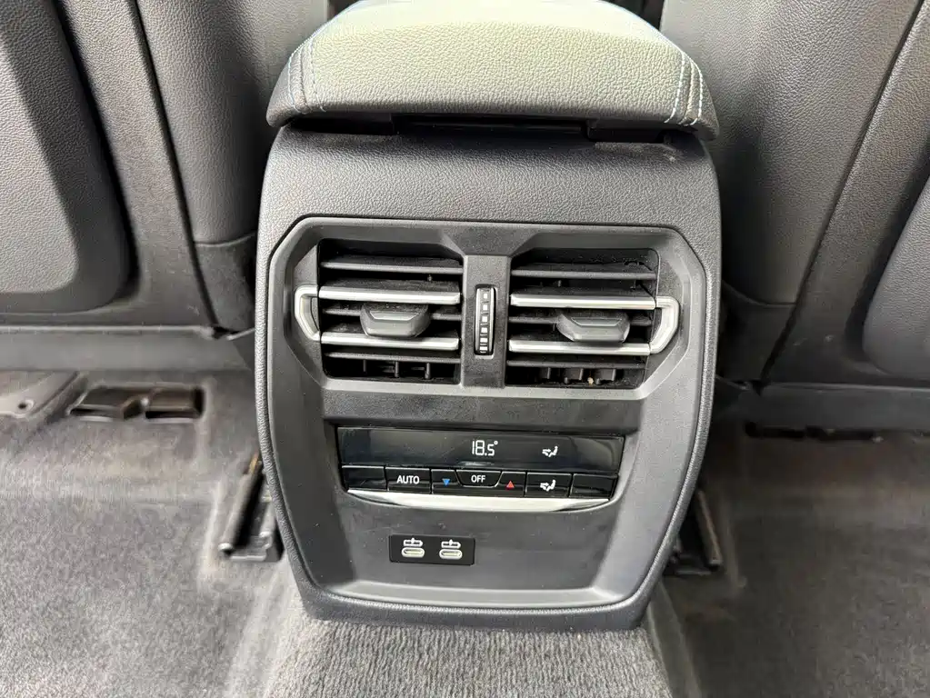 BMW 3 Series 2022 — фото 14