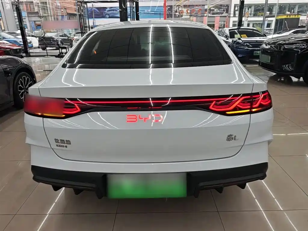 BYD Qin L 2025 — фото 6