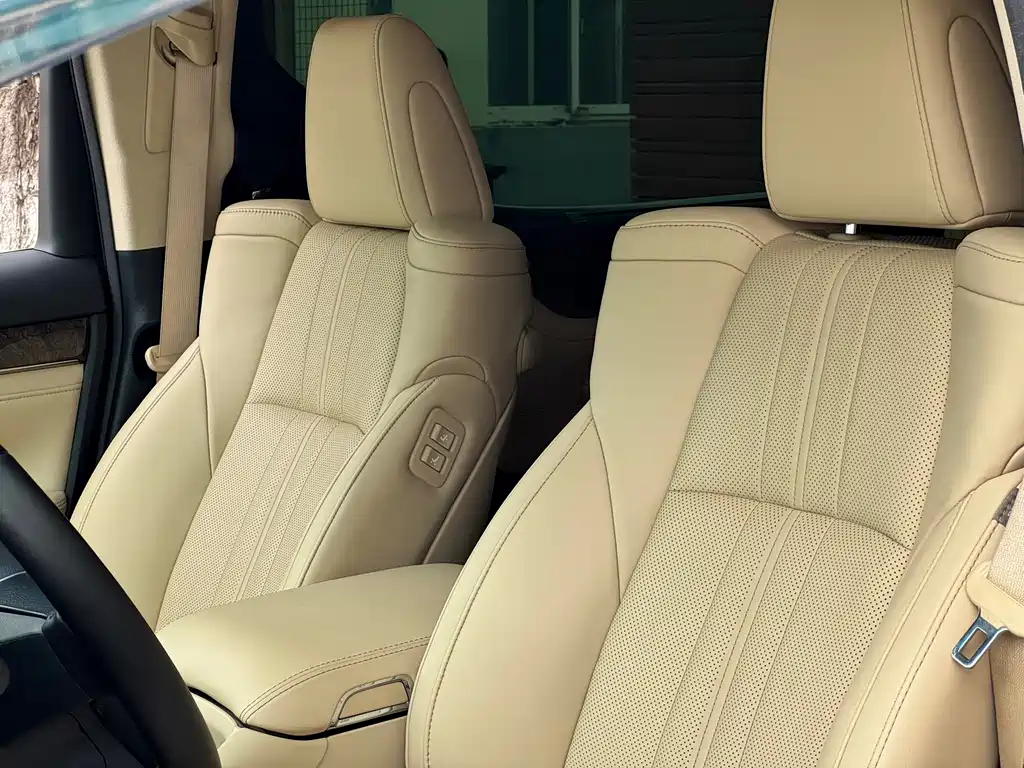Toyota Vellfire 2021 — фото 12
