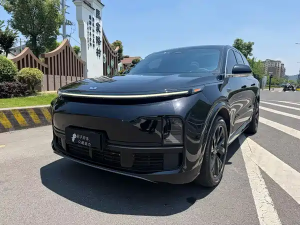 Li Auto L8 2023