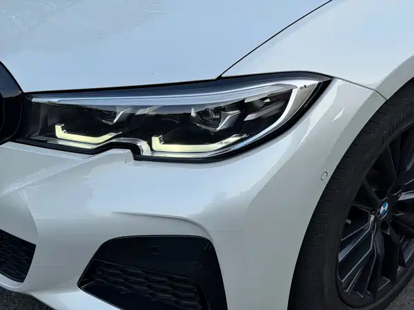BMW 3 Series 2021