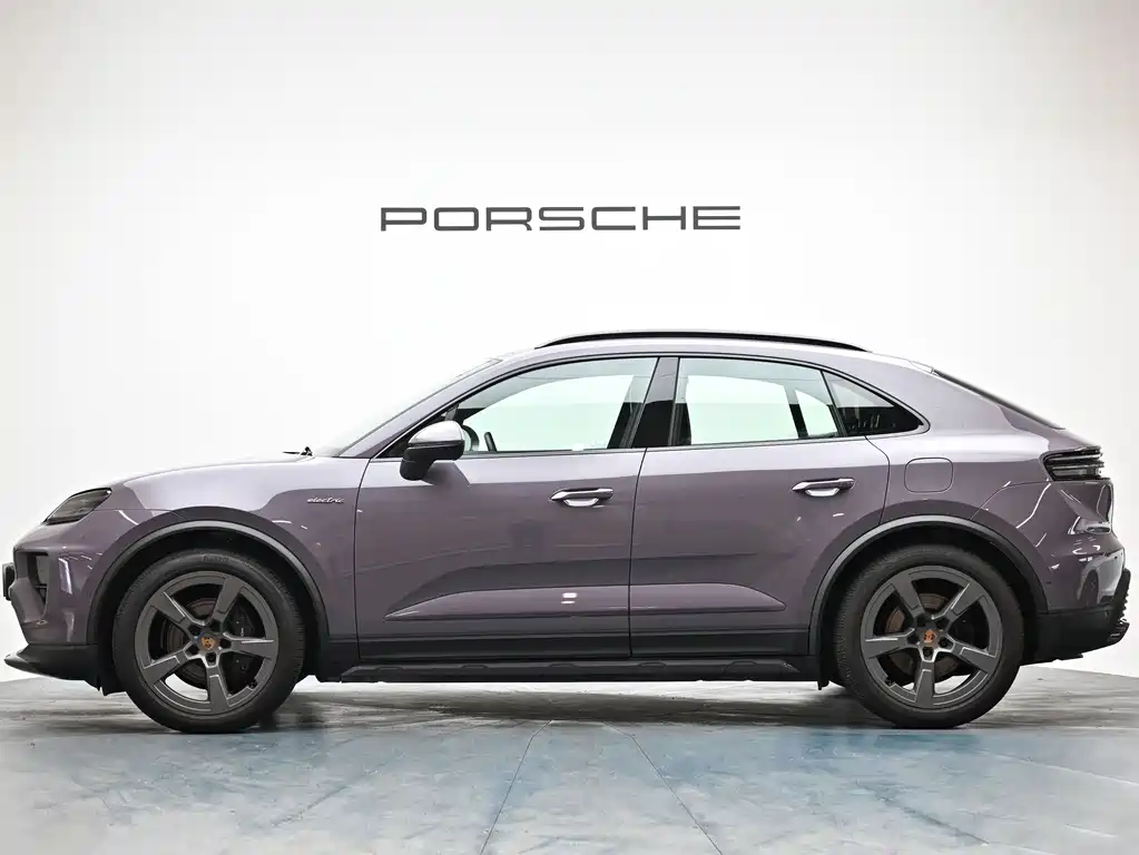 Porsche Macan EV 2025 — фото 3