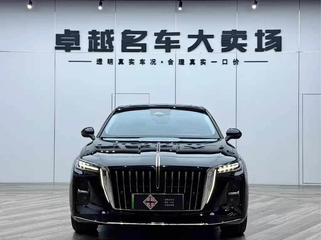 Hongqi H5 PHEV 2025 — фото 1