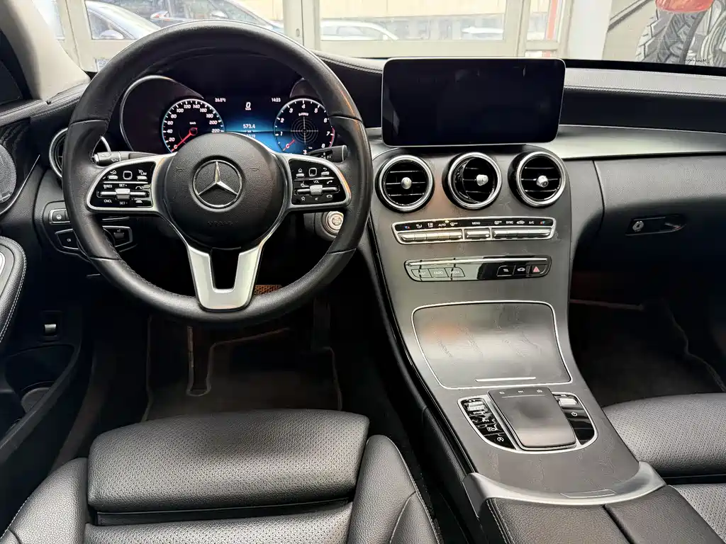 Mercedes-Benz C-Class 2019 — фото 11