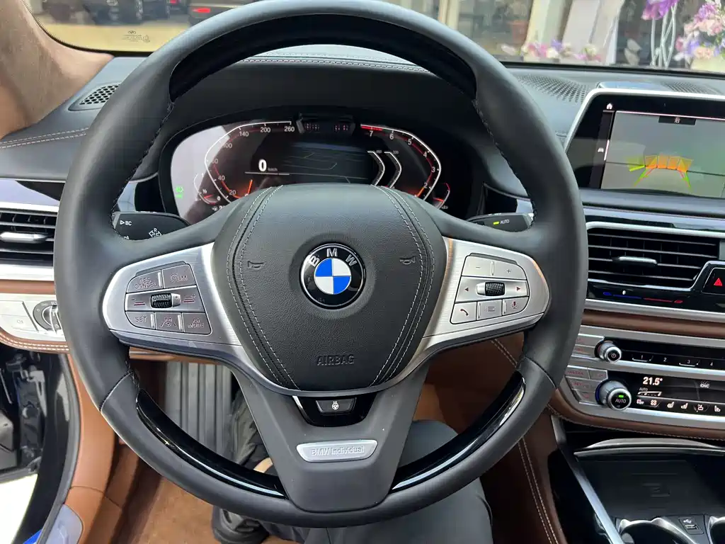 BMW 7 Series 2022 — фото 11