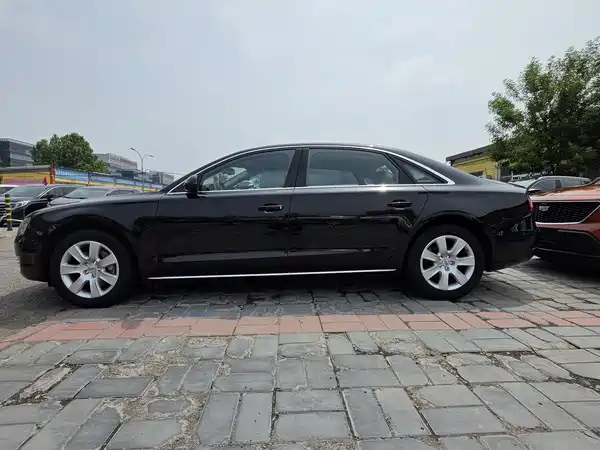 Audi A8 2013