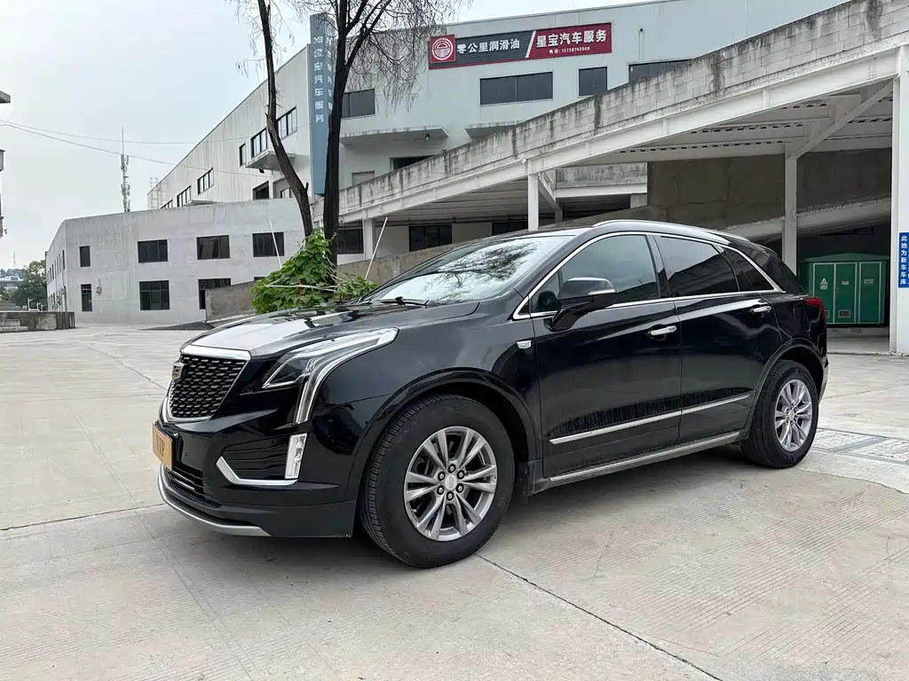 Cadillac XT5 2019 — фото 1