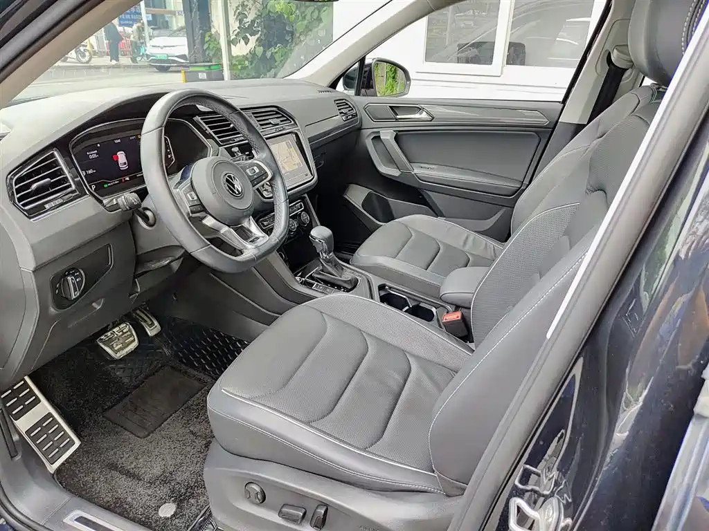 Volkswagen Tiguan L 2021