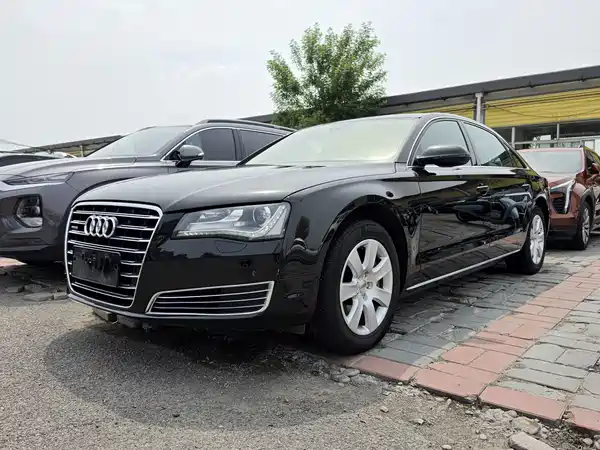 Audi A8 2013