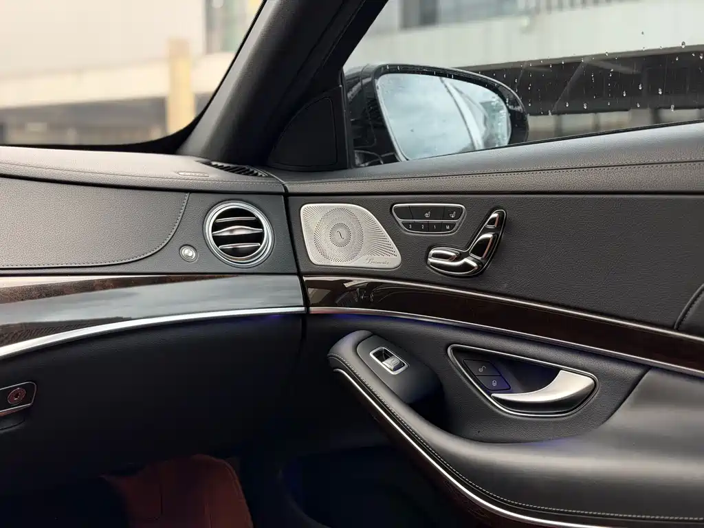 Mercedes-Benz Maybach S-Class 2021 — фото 16