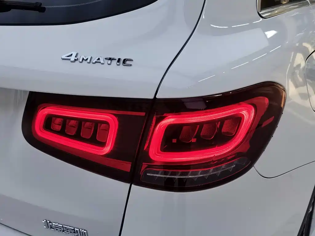Mercedes-Benz GLC 2020 — фото 19
