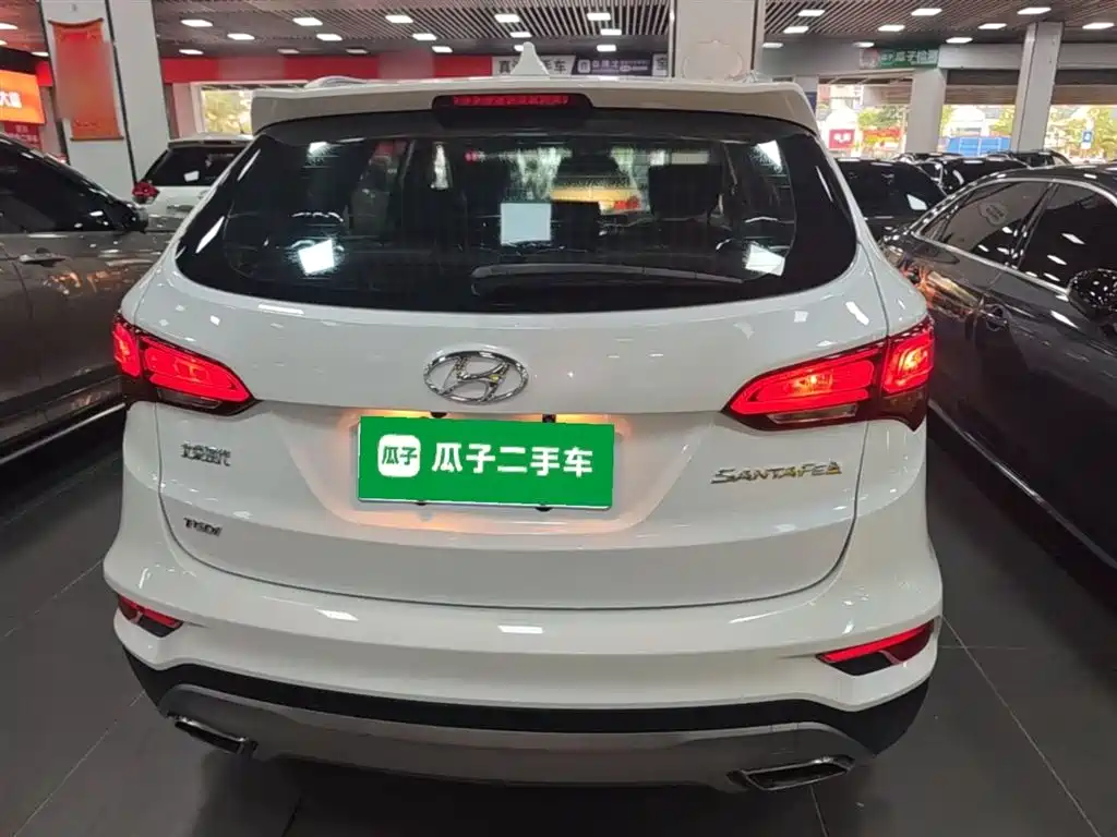 Hyundai Santa Fe 2018 — фото 6
