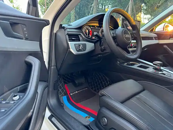 Audi A4L 2020