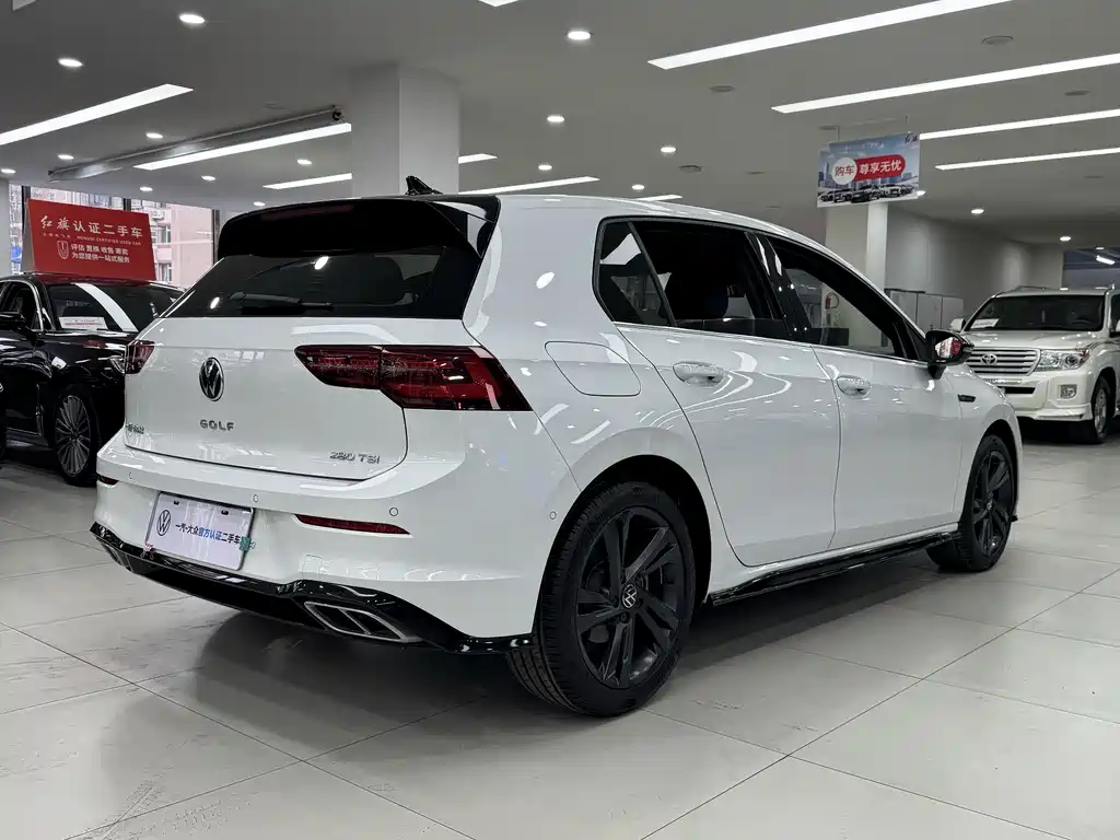 Volkswagen Golf 2022