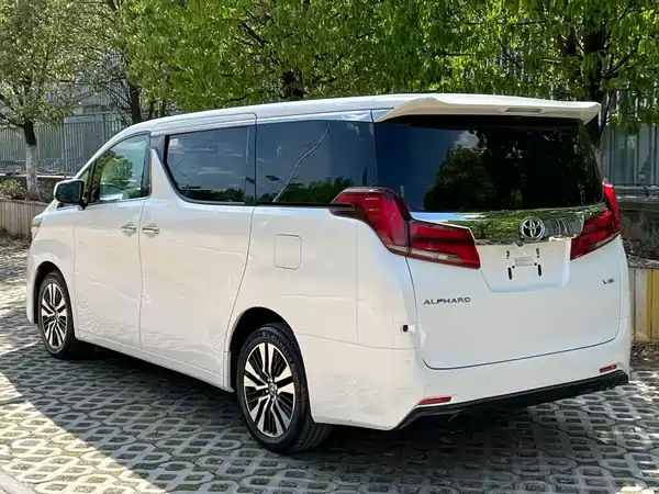 Toyota Alphard 2018