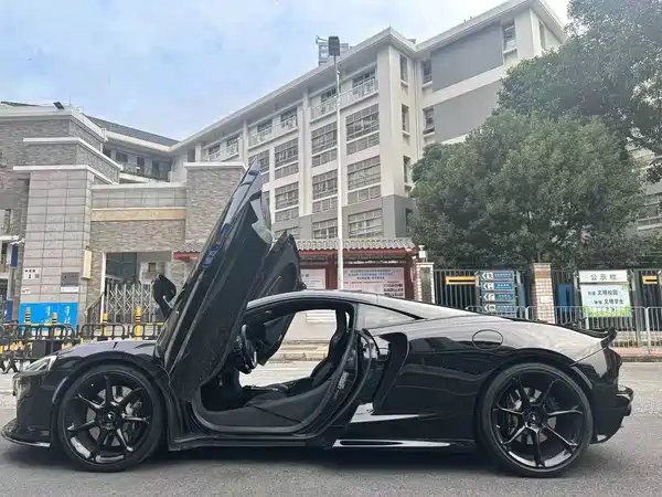 McLaren GT 2019