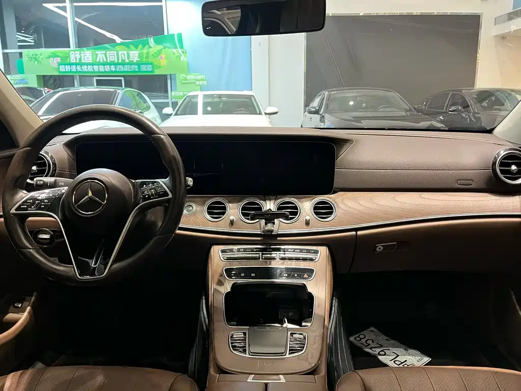 Mercedes-Benz E-Class 2020 — фото 8