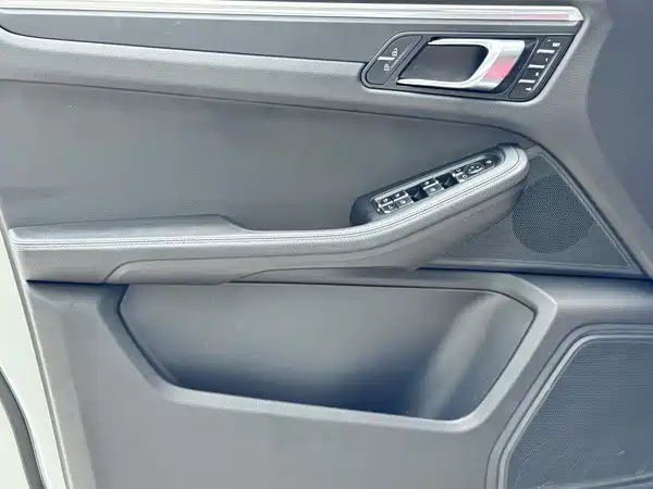 Porsche Macan 2022