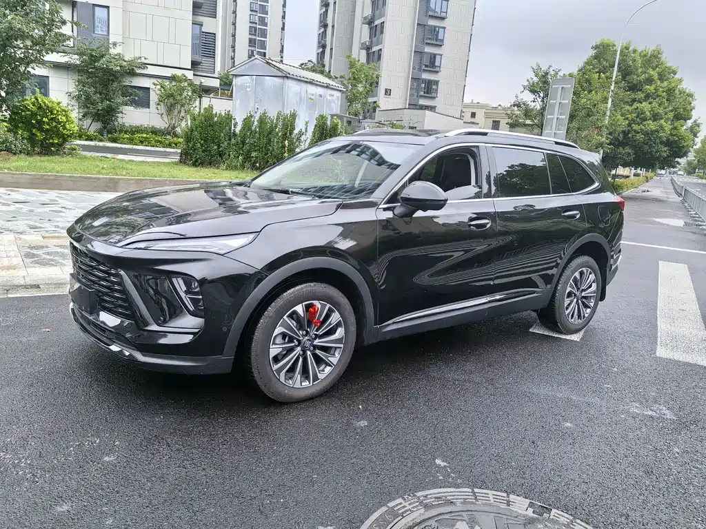 Buick Envision Plus 2025