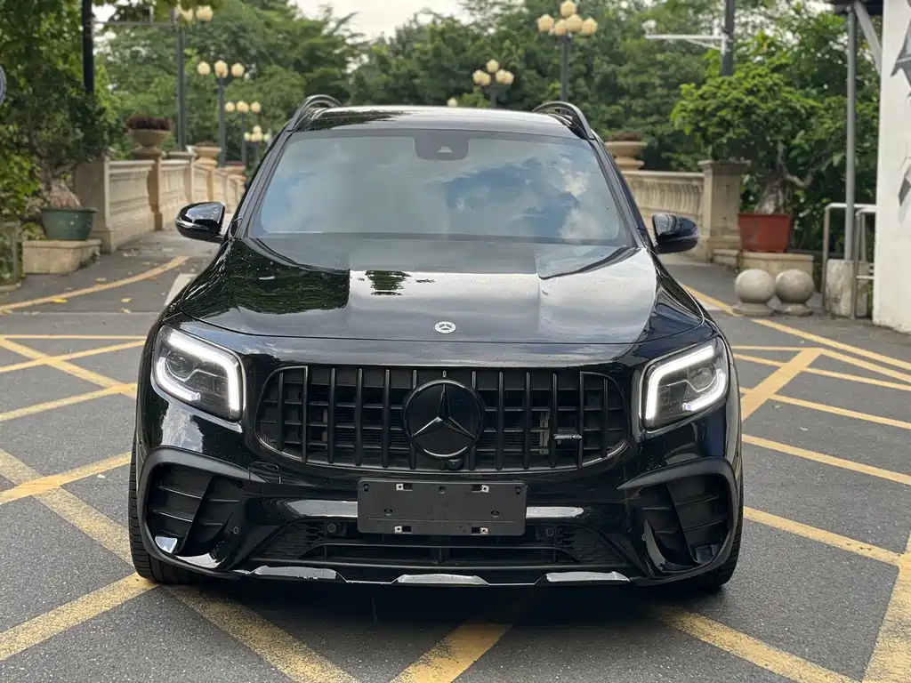 Mercedes-Benz GLB AMG 2022 — фото 2