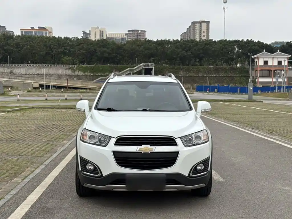 Chevrolet Captiva 2017 — фото 4