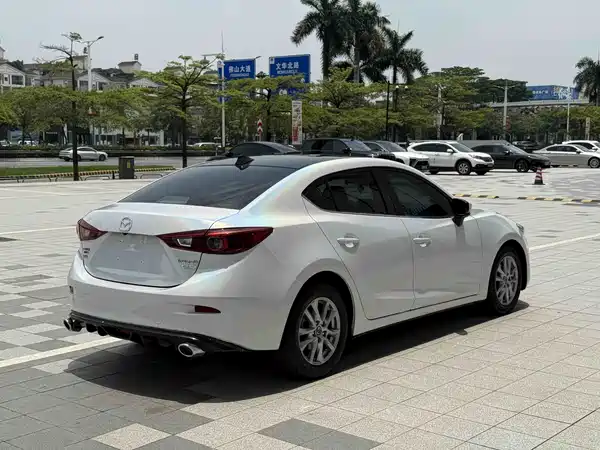 Mazda 3 Axela 2017