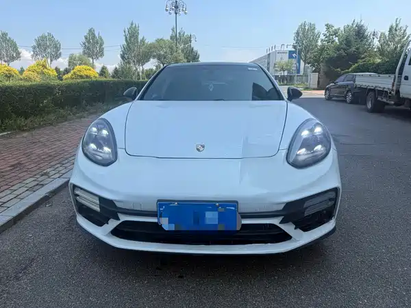 Porsche Panamera 2013