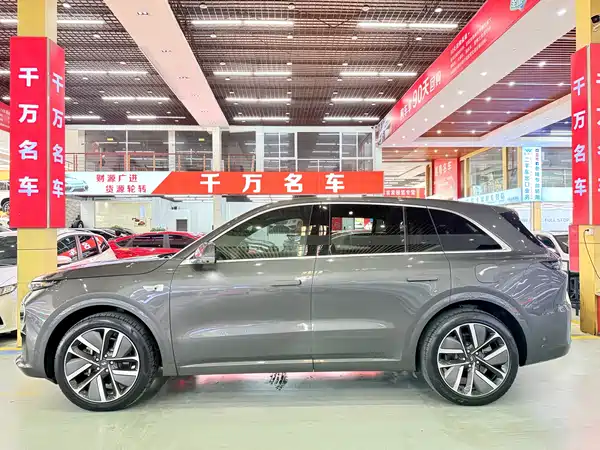 Li Auto L6 2024