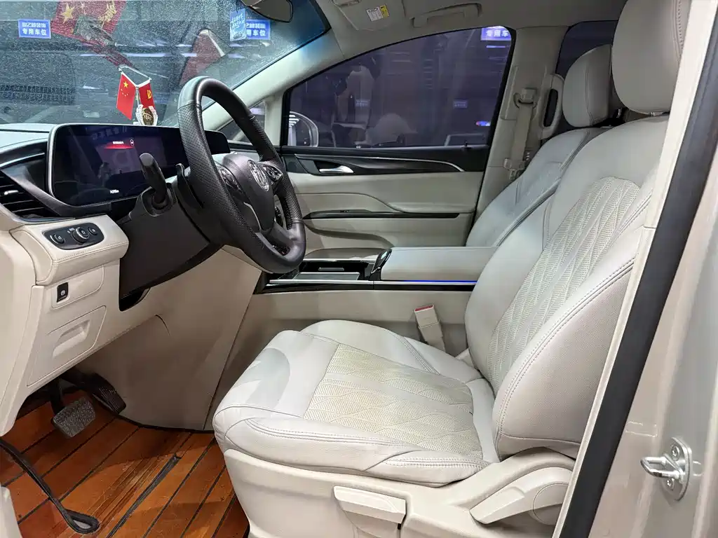 Buick GL8 2022